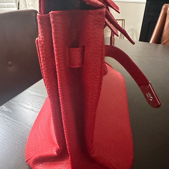 Elegant Red Pleather Handbag - Picture 8 of 15